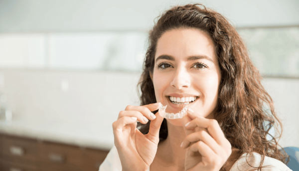 Chi phí niềng răng không mắc cài invisalign - Nha khoa Platinum
