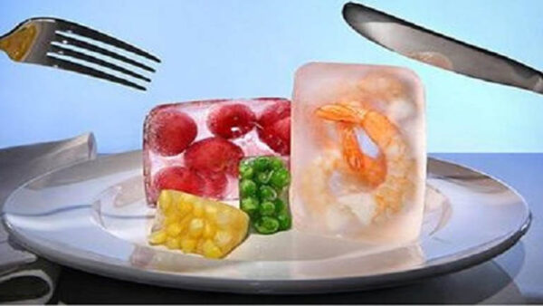 Thực phẩm quá lạnh hoặc quá nóng cũng không được ăn khi bị áp xe răng